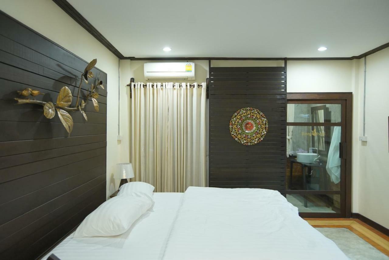 Sunny V Hotel Chiang Mai Exterior photo